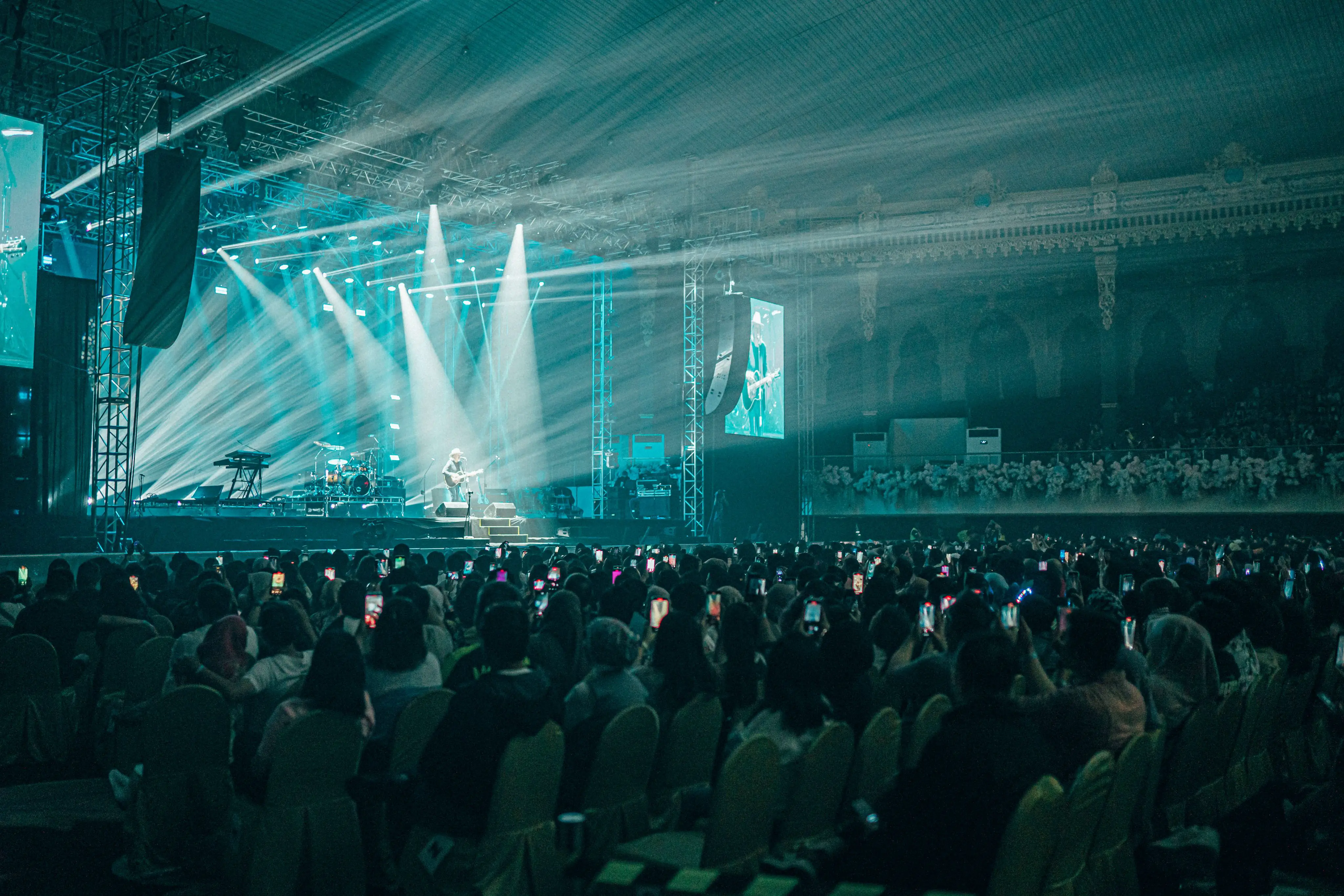 The 90's Intimate 2024 - Image 1